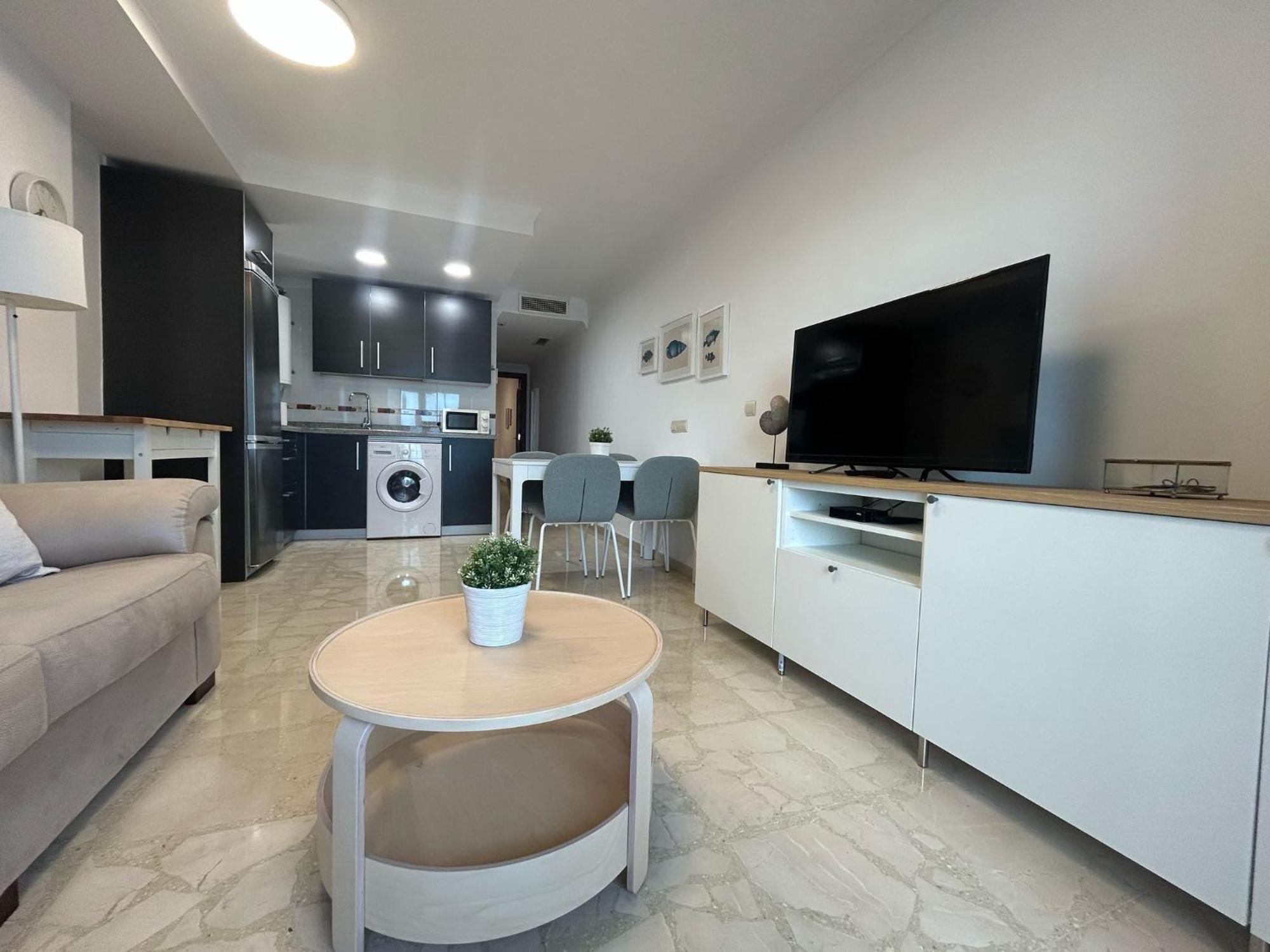 Maravilloso Apartamento En Primera Linea De Playa Con Vistas Al Mar En Caleta De Velez 2 D Exterior photo